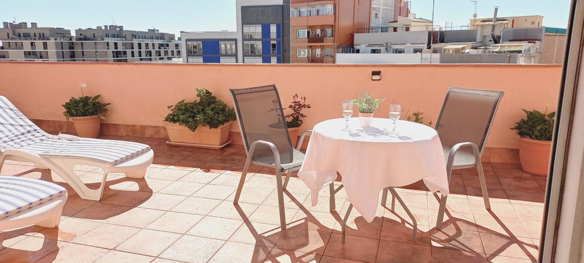 Cozy And Sunny Penthouse Fira Bcn Lägenhet L'Hospitalet de Llobregat Exteriör bild